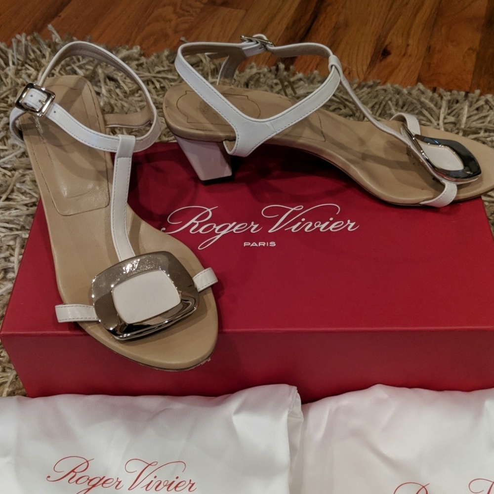 Roger Vivier t-strap sandals in ivory - Picture 7 of 8